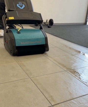 MultifloorPro auf Fliesen